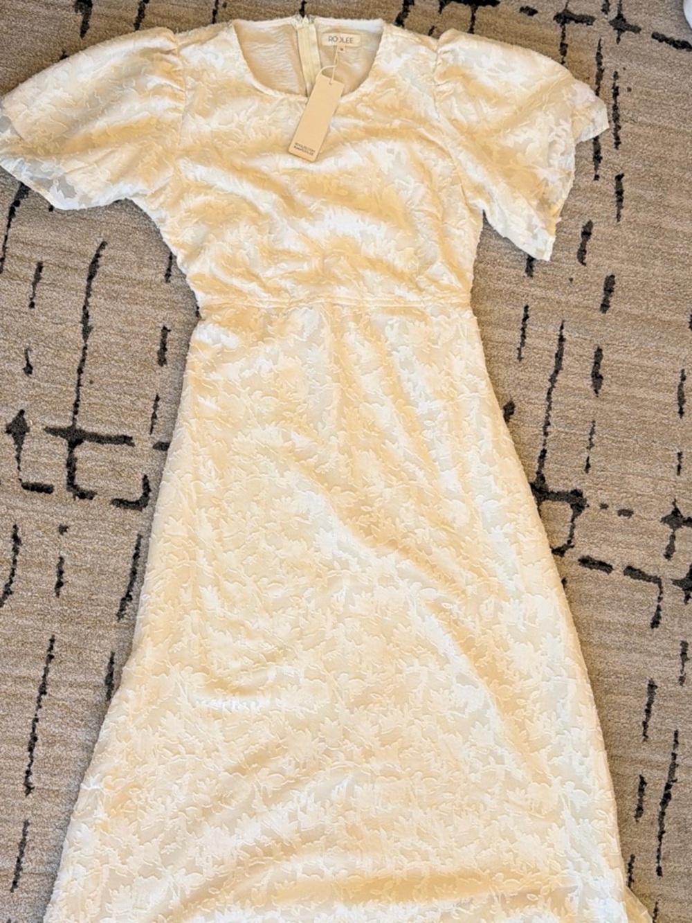 Ivory Lace longDress - Puff Sleeve